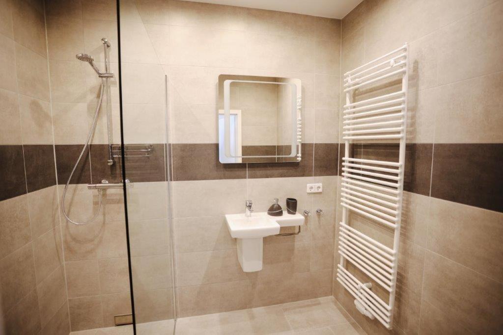 Second Home Hotel Merseburg Buitenkant foto